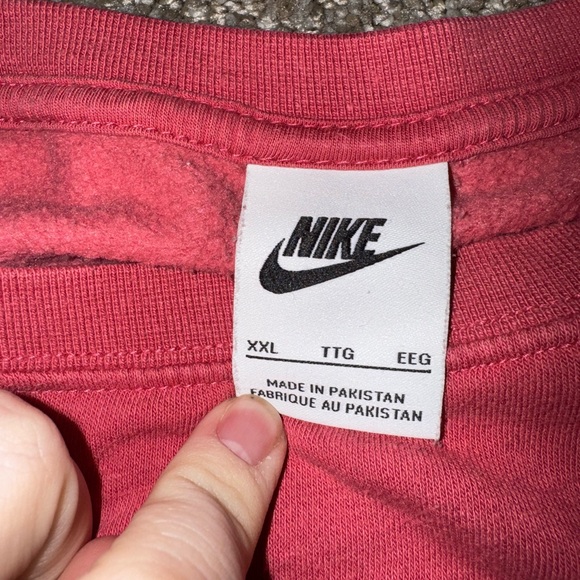Nike sweatshirt - Picture 2 of 3